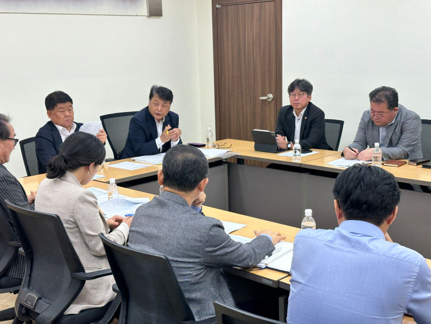 (사진)인천시의회 산경위, 인하대와 인천경제청 간 지식기반서비스용지 문제 중재 나서.JPG