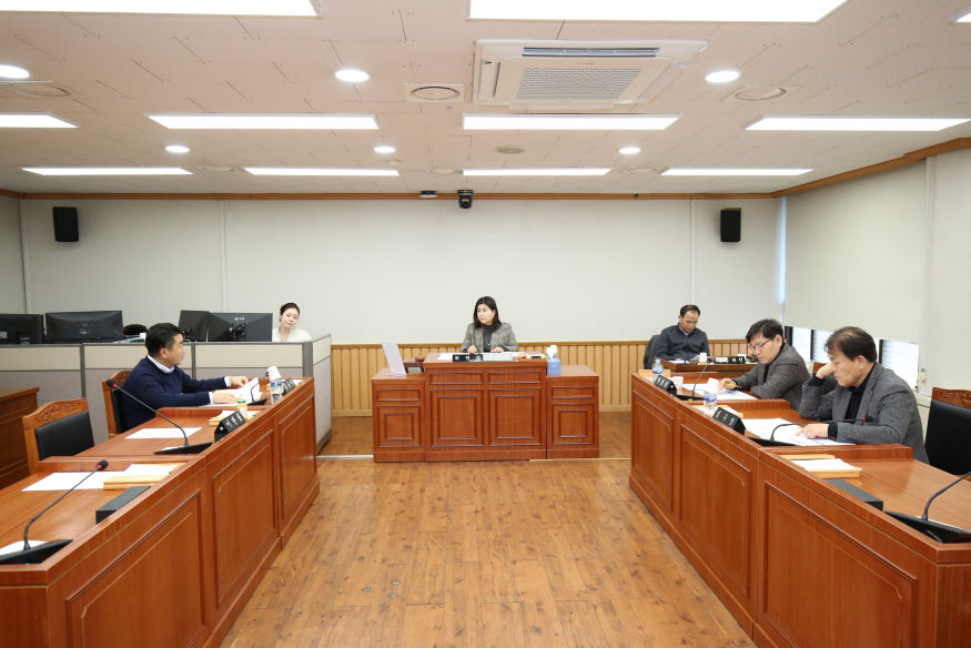 2024-01-25 보도자료 사진1(인천 서구의회 폐기물처리시설 현안 해결과 서구 확보를 위한 특별위원회, 제3차 회의 개최).jpg