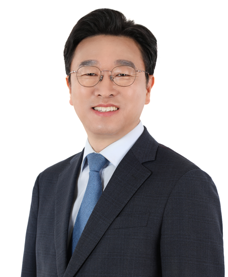 이용우사진.png