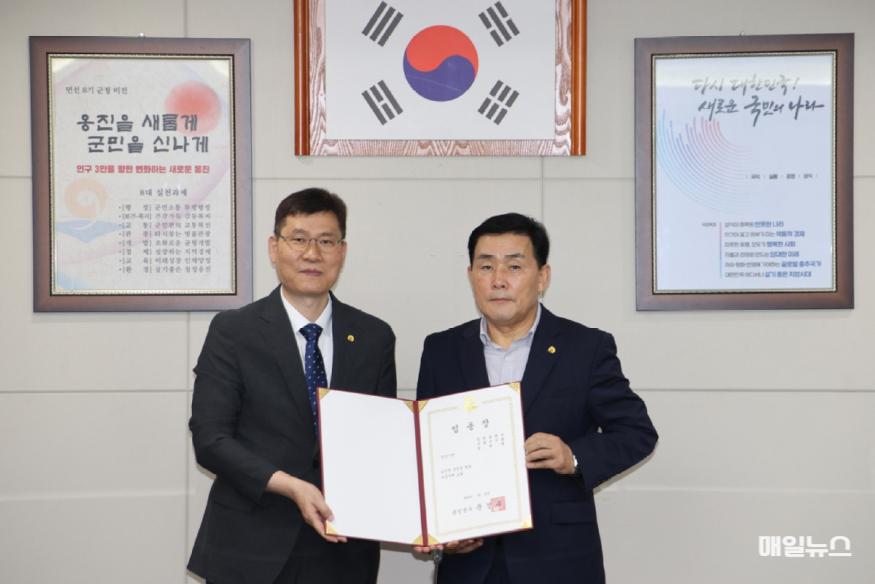 옹진군 제34대 임현택 부군수 취임 ⓒ 옹진군 2024년07월15일_제34대_임현택_옹진군_부군수_취임식_(7)1.jpg