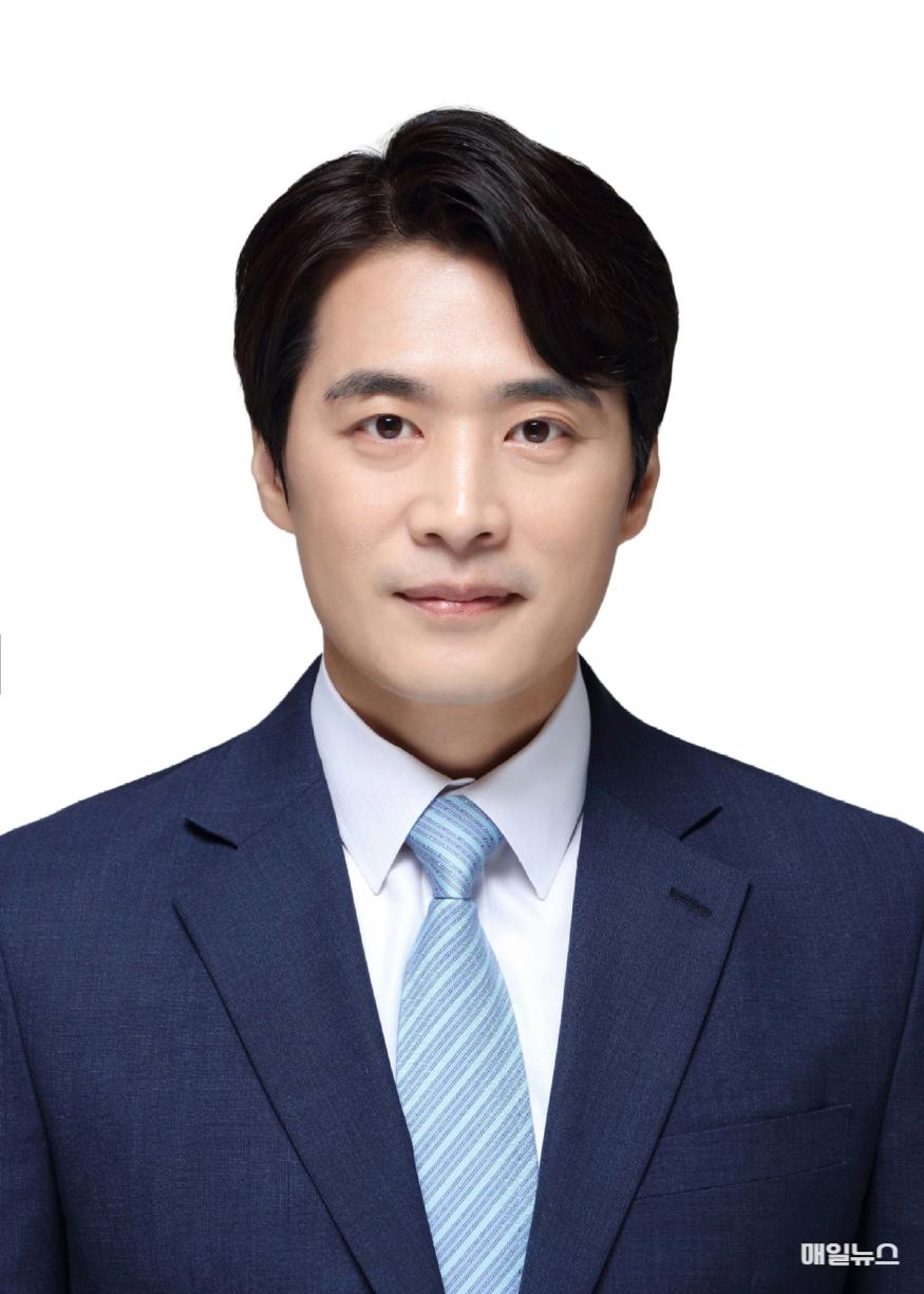 더불어민주당 한준호(언론개혁 TF 단장) 의원 사진 ⓒ 한준호 의원실 한준호 의원님 프로필 사진(보도자료용)1.jpg
