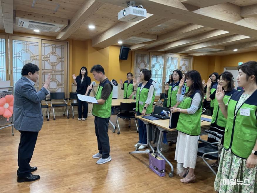 인천 서구「볼런티어 마스터」수료식 및 발대식 개최 ⓒ 인천 서구청 3인천 서구「볼런티어 마스터」수료식 및 발대식 개최(2)1.jpg
