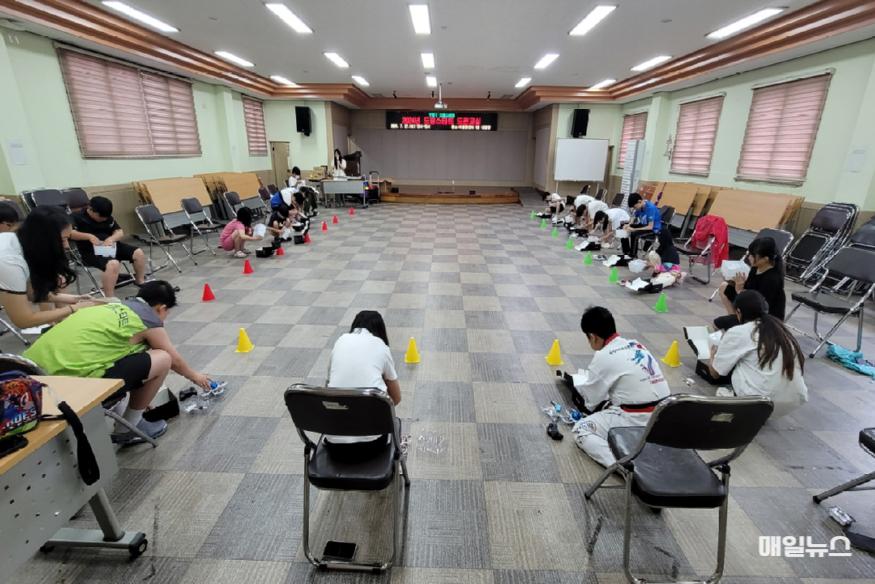 부평구 드림스타트, 취약계층 아동 대상 ‘드론교실’ 실시 ⓒ 부평구 2. 부평구 드림스타트, 취약계층 아동 대상‘드론교실’실시1.jpg