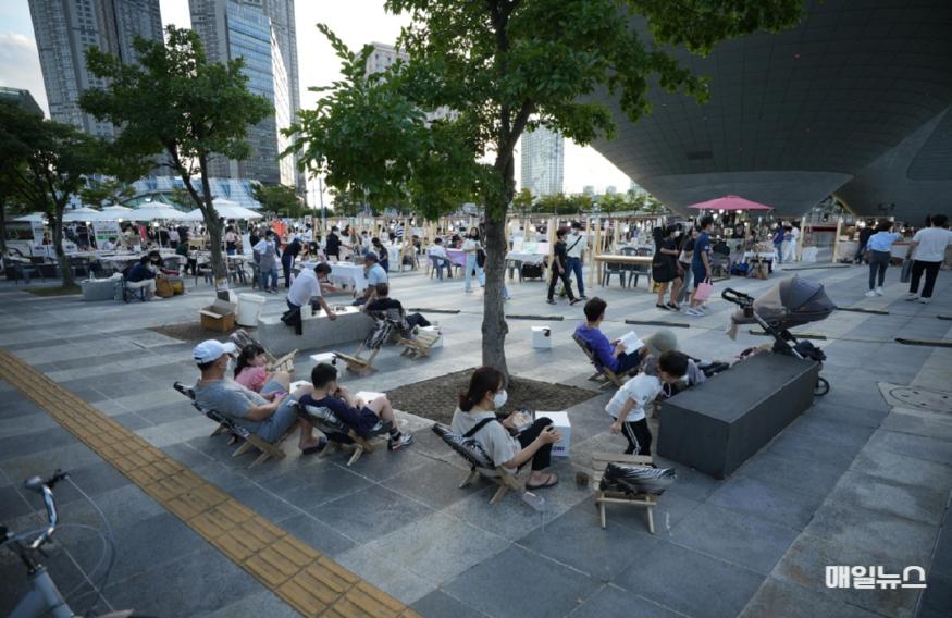 8_(인천문화재단)_트라이보울_브릿지마켓10.jpg