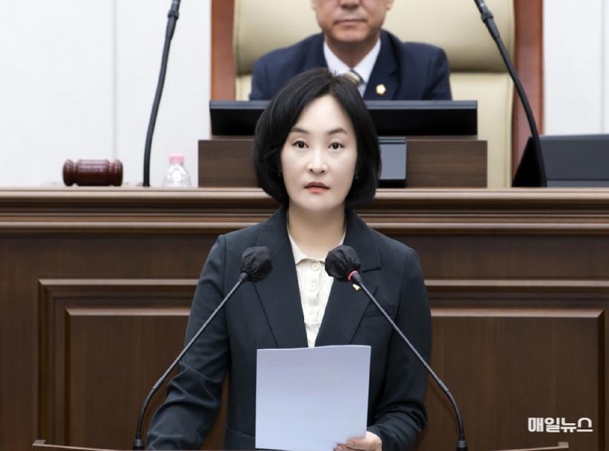 제243회 임시회 제1차 본회의에서 김현주(더불어민주당) 의원이 5분 자유발언을 하고 있다. ⓒ 김포시의회 02 5분 자유발언 (김현주 의원)0.JPG