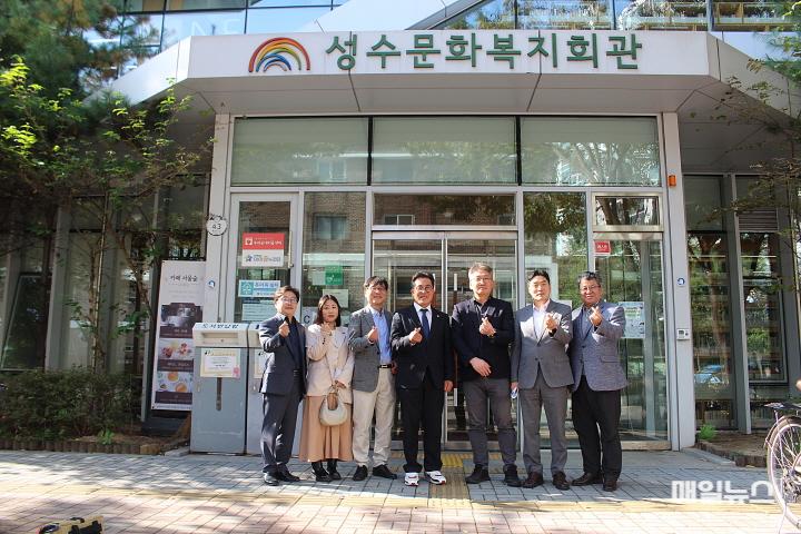 인천시의회 김종득 의원, 인천대 연구팀과 성수동 도시재생 현장 탐방 ⓒ 인천시의회 사진20.JPG