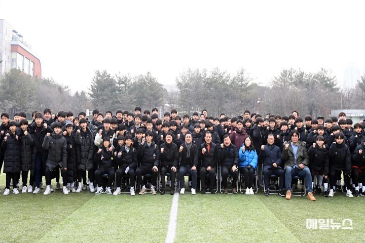 부평구, 전국 우수중학교 동계 스토브리그 축구대회 개최 ⓒ 부평구 1. 부평구, 전국 우수중학교 동계 스토브리그 축구대회 개최01.jpg