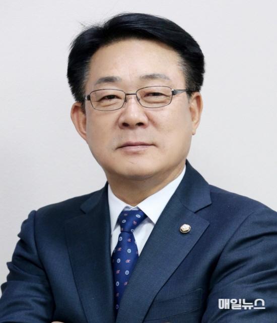 허종식 “지역별 전기요금 차등제 적용 기준 공론화 … 토론회 개최” ⓒ 허종식 의원실 프로필_사진(소용량)01.jpg