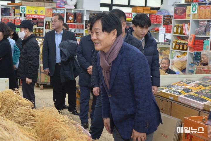 박용철 강화군수 설 앞두고 민생 속으로 (3)01.JPG