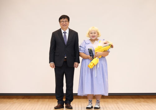 인천광역시교육청, 개그우먼 홍윤화 신규 홍보대사로 위촉