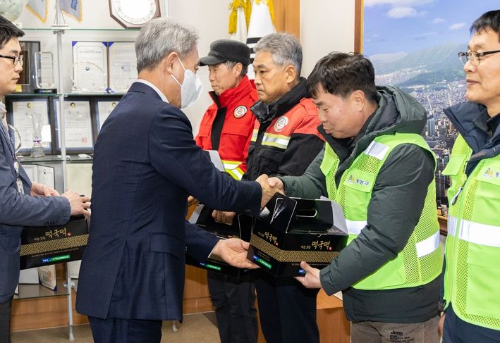 윤환 계양구청장, 설 맞이 현장 근무자 격려