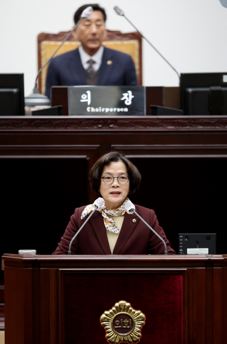 신임 신영희 제1부의장