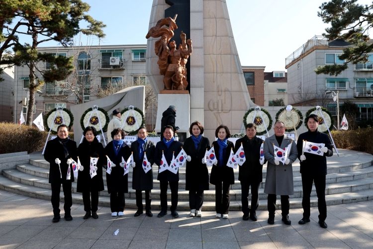 계양구의회, 황어장터 3.1만세운동 기념탑 참배