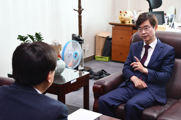 조경태 의원, 대한항공 최정호 부사장 만나 에어부산 존치방안 마련 촉구